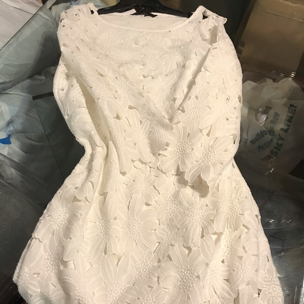 Dress - Picture 2 of 4